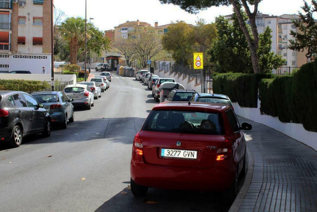 Apartamento Con Parking Gratuito Málaga Exterior foto